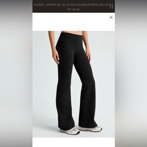 Beyond Yoga Spacedye 90's Low Rise Flare Pant size small